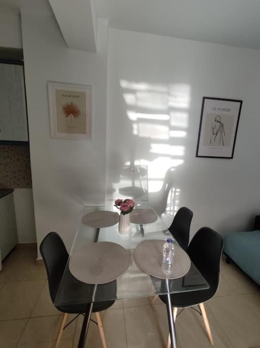 Montnoir Appartement Mavrovoúnion Exteriér fotografie